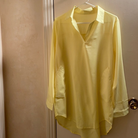 Tops - Yellow Blouse 2XX PLEAT DOWN THE BACK
